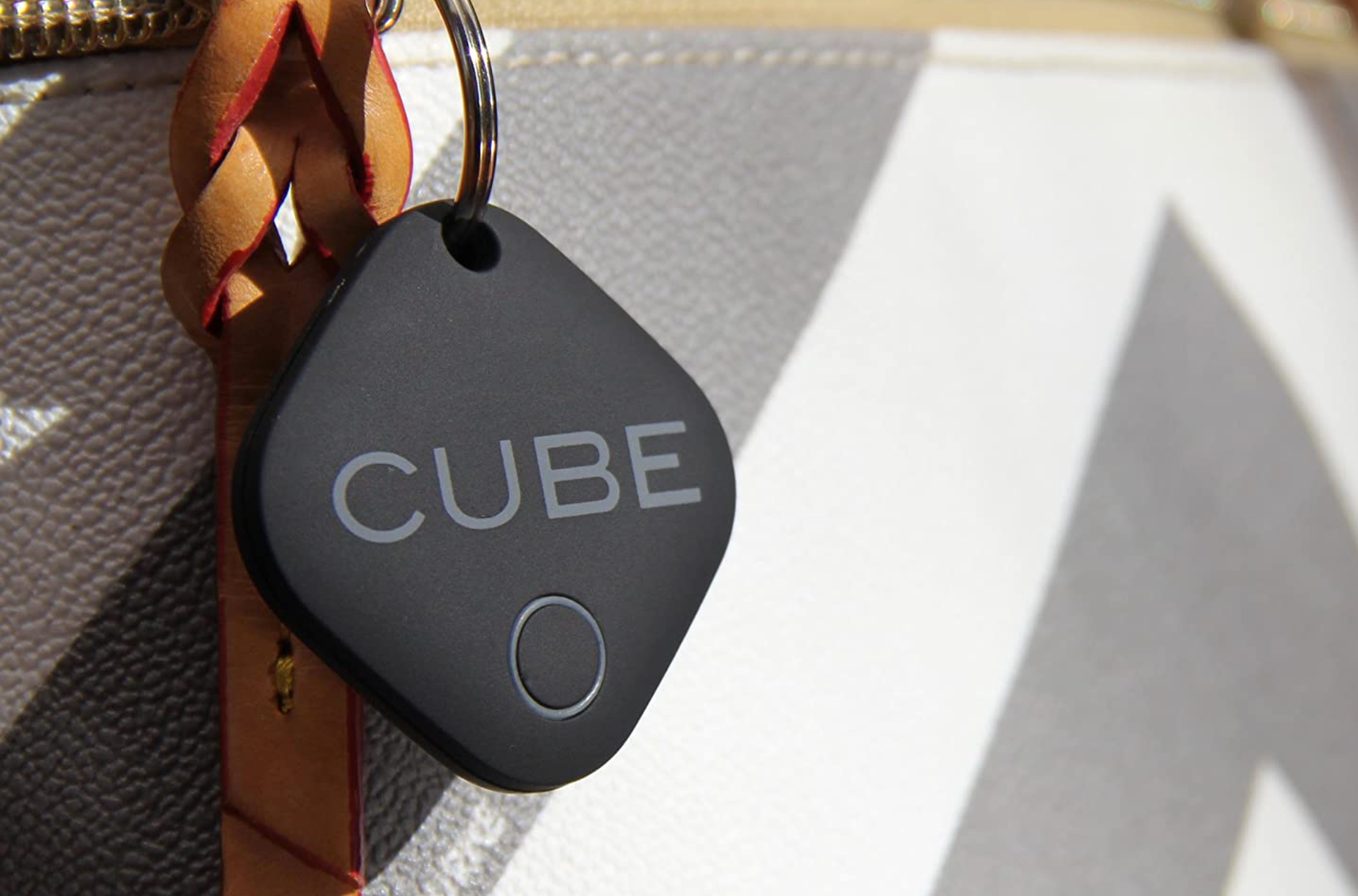 Cube Tracker Key Finder an Tasche
