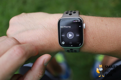 Man sieht die Musikfunktion auf der Apple Watch 8.