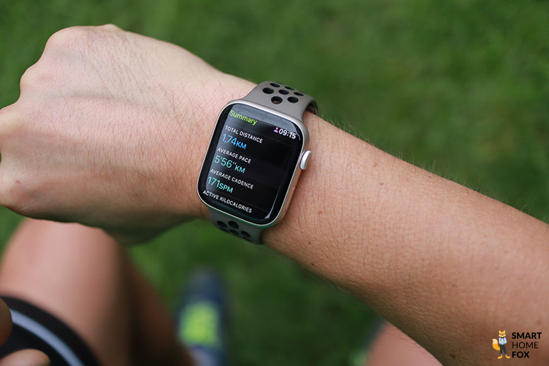 Man sieht die Trainingsdaten auf der Apple Watch 8.