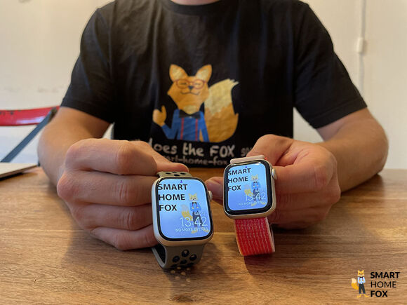 Man sieht die Apple Watch 8 neben der Apple Watch SE.