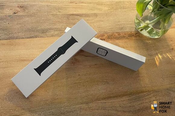 Man sieht den Smart Home Fox und verschiedene Apple Watch Alternativen.