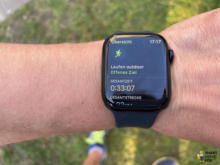Man sieht das aufgezeichnete Training auf der Apple Watch 7