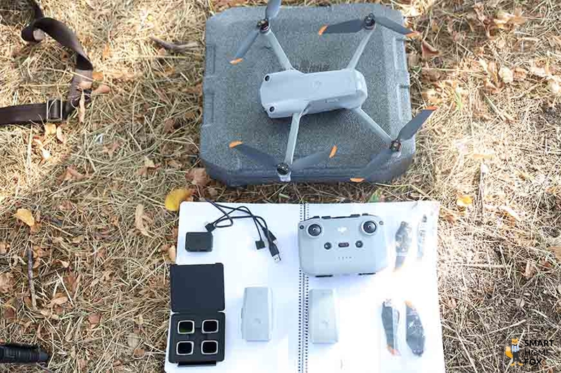Der Lieferumfang der DJI Air 2S im Fly More Combo Paket
