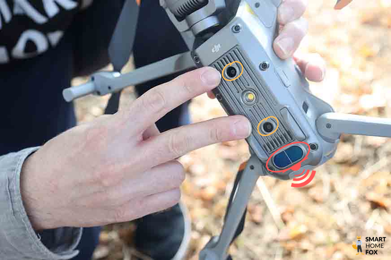 Die Hindernissensoren der DJi Air 2S für Hindernisse unterhalb der Drohne.