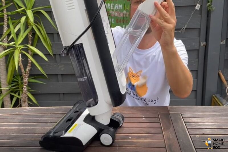 abnehmbarer Wassertank