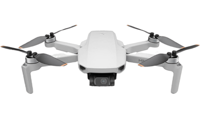 DJI Mini 4K Drohne ist in der Einzelaufnahme zu sehen.