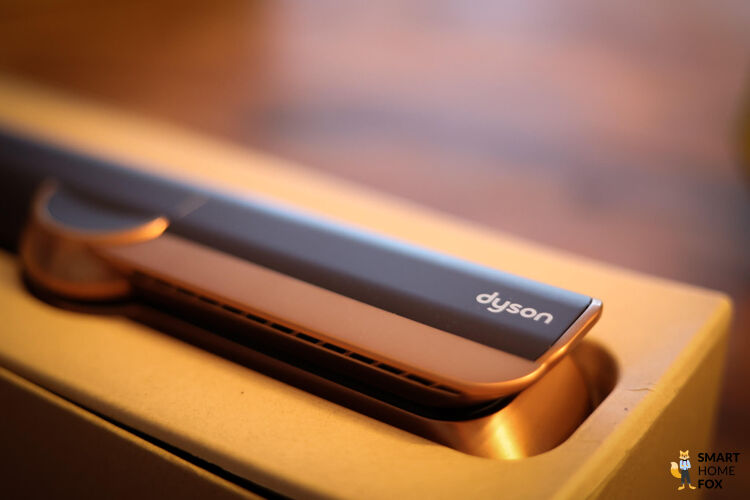 Dyson Airstrait Release