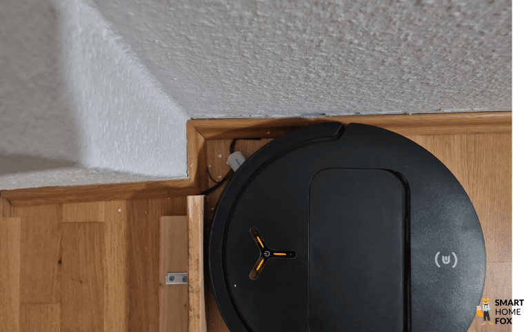 Die Eckenreinigung des DEEBOT T50 OMNI ist zu sehen.