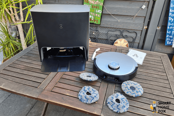 ECOVACS X1 Turbo mit Zubehör