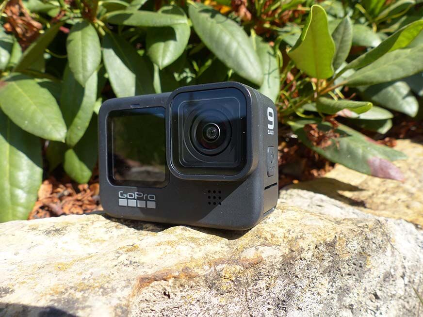 Man sieht die GoPro Hero 9 Black.