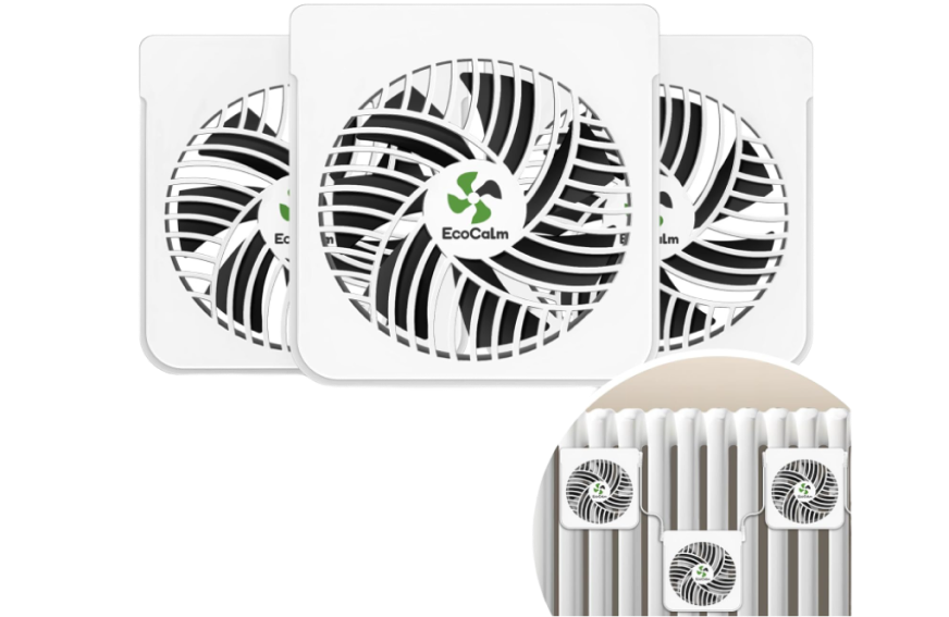 3 Set vom EcoCalm Heizungsluefter ist an der Heizung montiert