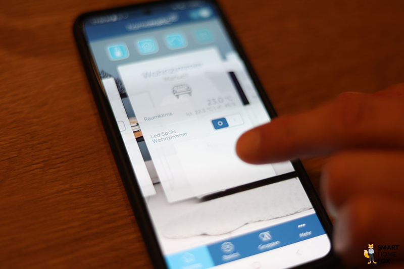 Screenshots von Homematic IP App mit Licht im Wohnzimmer