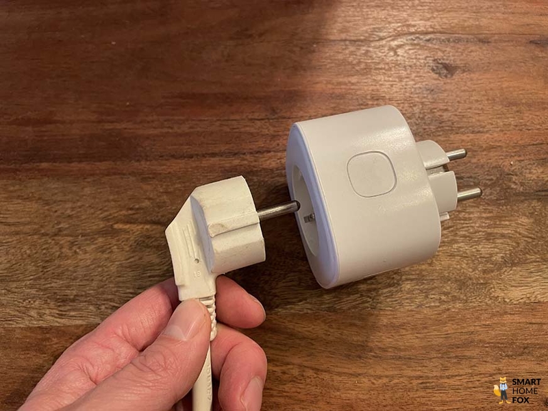 Homematic IP Schaltaktor Zwischenstecker mit Stecker