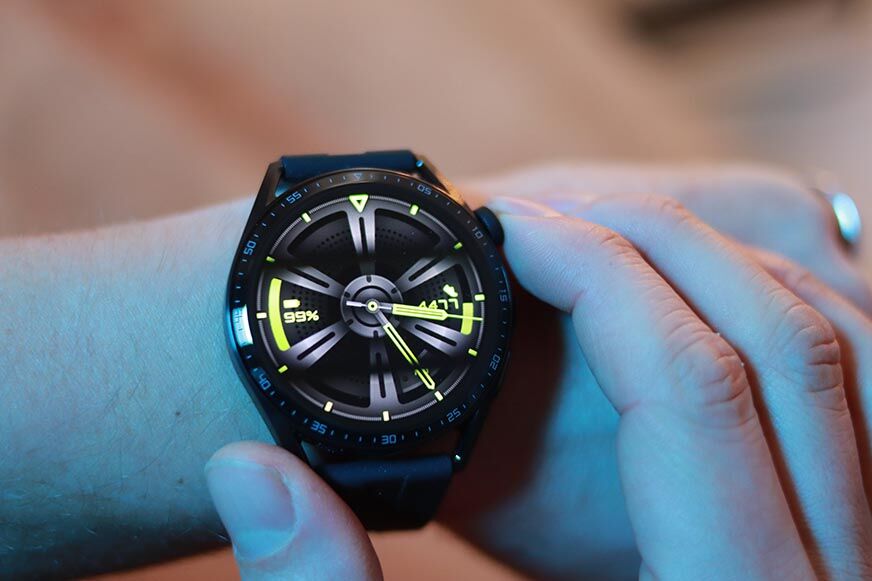 Man sieht die verschiedenen Huawei Watch GT 3 Modelle.