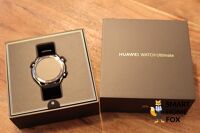 Man sieht die Huawei Watch Ultimate.