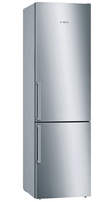 Der BOSCH KGE398IBP Serie 6 Kühlgefrierkombination (B, 343 l, 2010 mm hoch, Gebürsteter Stahl mit Anti Fingerprint) ist einzeln zu sehen.