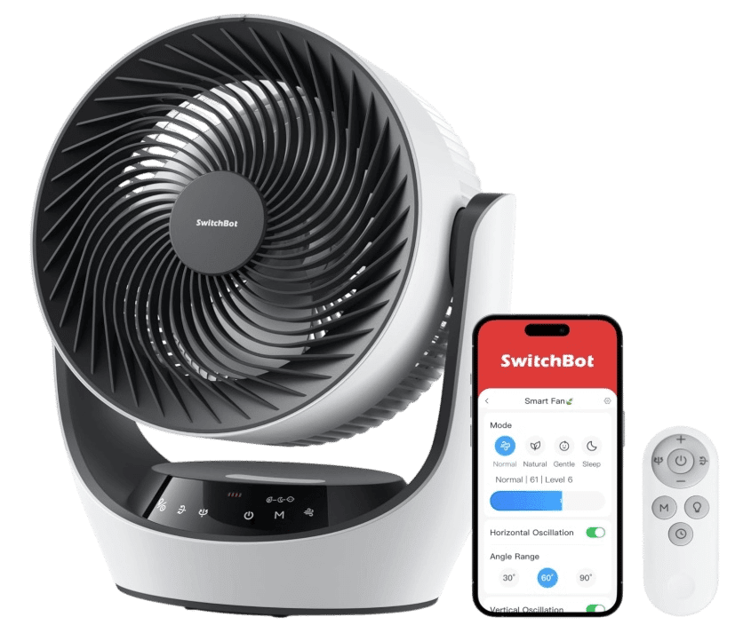 Der SwitchBot USB-Tischventilator steht da und kühlt die Luft, daneben sieht man eine Fernbedienung und eine smarte Bedienmöglichkeit per App.
