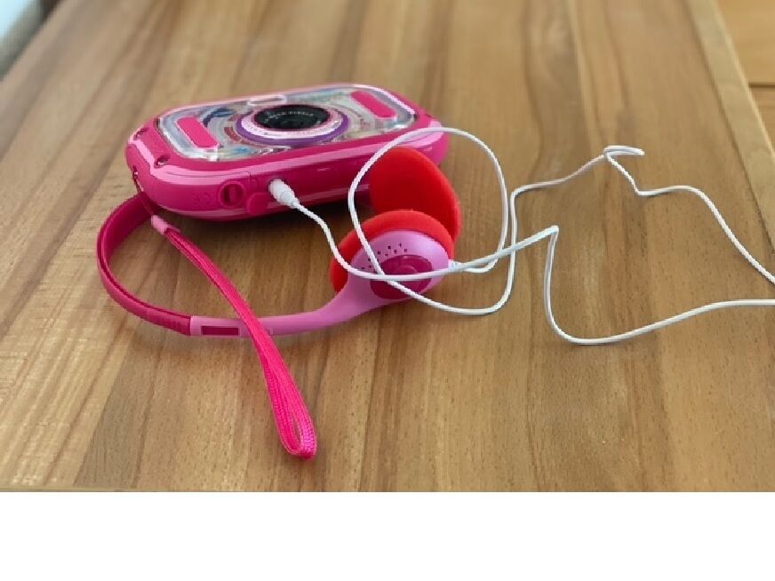 Kinderkamera mit Kopfhörern