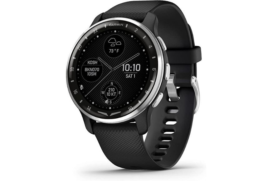 Man sieht die Garmin D2 Air.