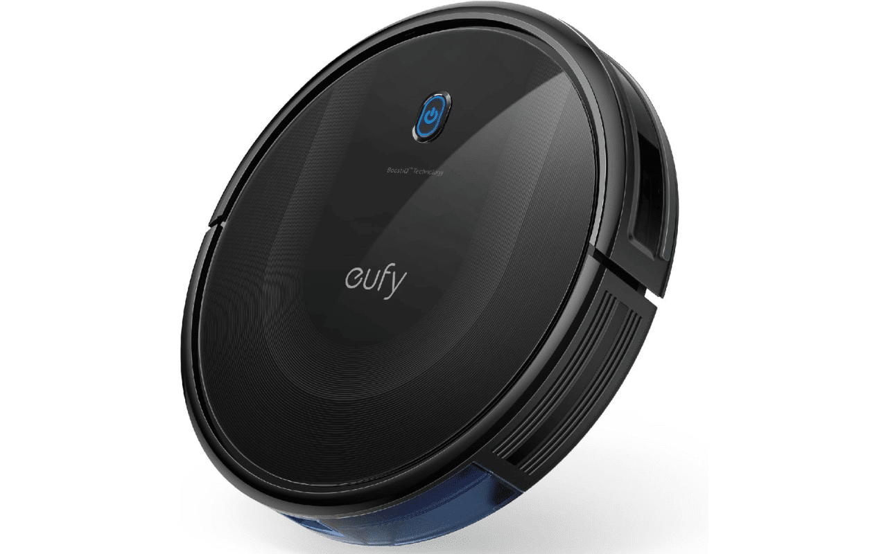 Der Eufy RoboVac 11s Max ist zu sehen.