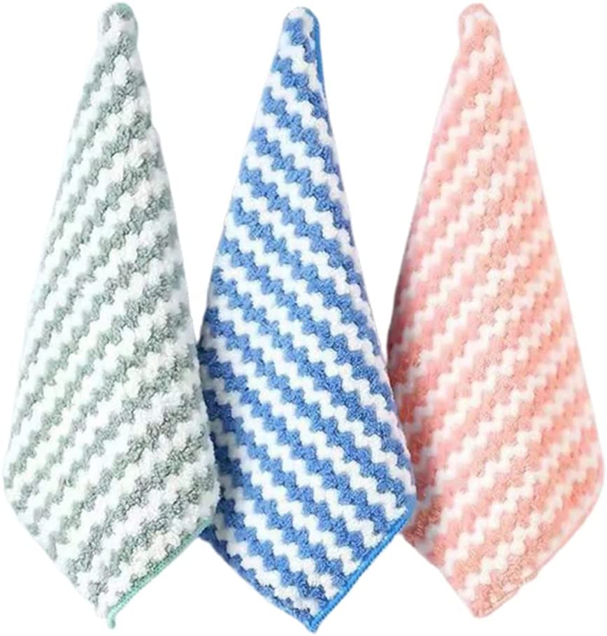 EIn Mikrofaserwischtuch ist vor einem weißen Hintegrund zu sehen