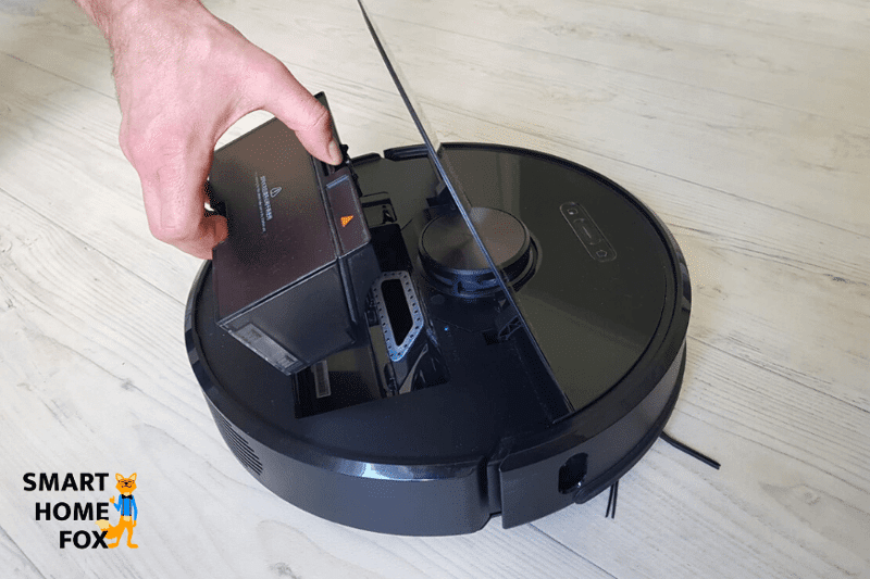 Staubbehälter des Roborock S6 Saugroboter mit Wischfunktion