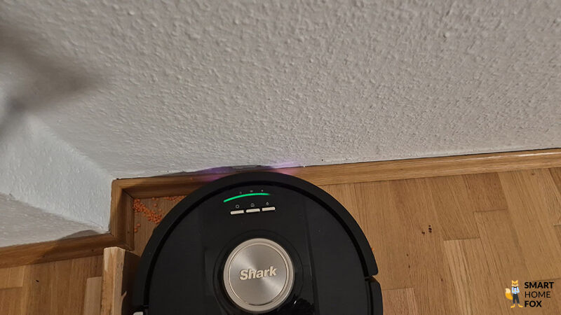 Shark Powerdetect 2 in 1 entfernt Linsen aus den Ecken