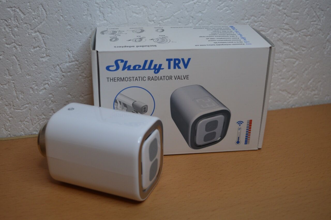 Smartes Heizkörperthermostat Shelly TRV mit Verpackung