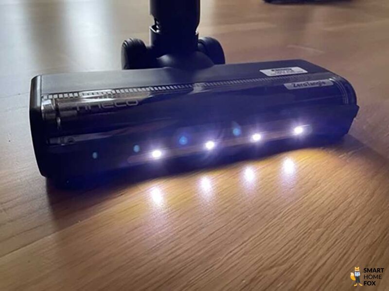 Die LED-Beleuchtung der Bodendüse des Tineco Pure One Station