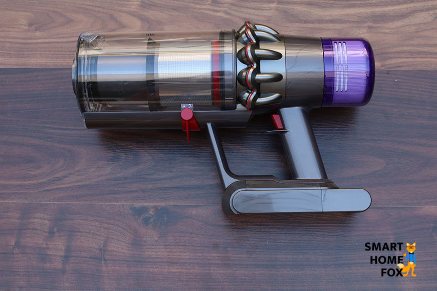 Betrachten wir die Powerunit des Dyson V11 in unserem Test, sehen wir, dass die Powerunit besonders stylisch und futuristisch ist.