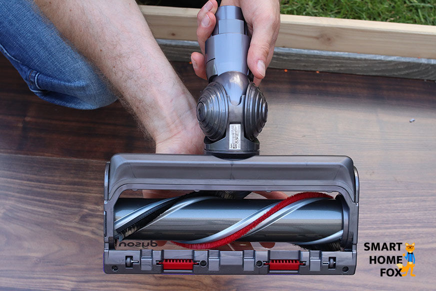 Die Dyson V11 Torque-Drive von unten