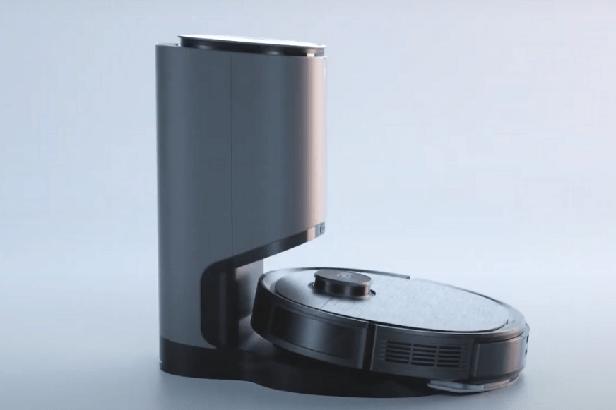 Ecovacs Deebot OZMO T8 AIVI steht an der Absaugstation
